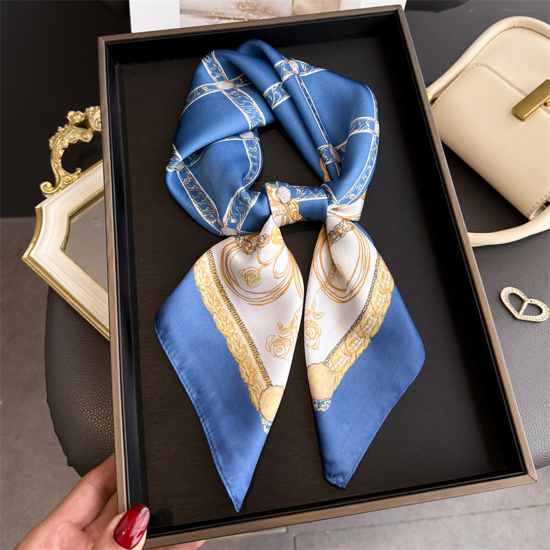 Lenço de Seda Quadrado Azul Cl - Silk Scarf Square avaliação e preço